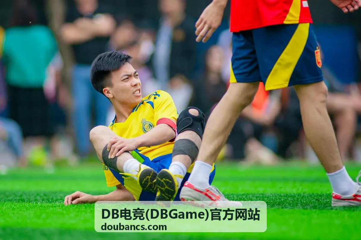 DB电竞游戏数据查询 - 英雄装备胜率深度分析